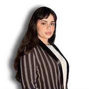 Doble graduada en Derecho y CC Politicas con Máster de acceso a la Abogacía. Amplia experiencia en colegios como monitora de idiomas y apoyo escolar y profesora particular.